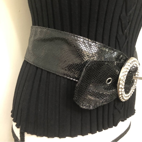 Rhinestone Buckle Cloth Belt - Picture 2 of 12